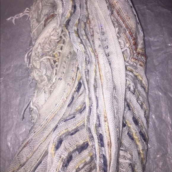 Infinity scarf. - Picture 2 of 2